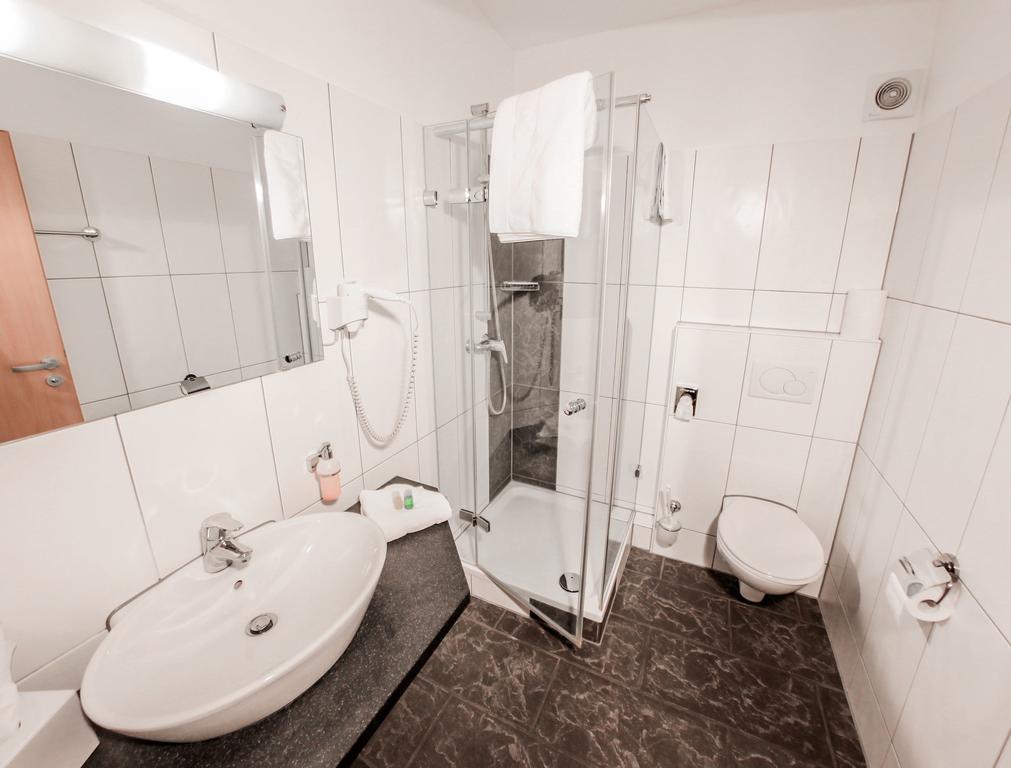 Inwest Hotel Garni Crailsheim Bilik gambar